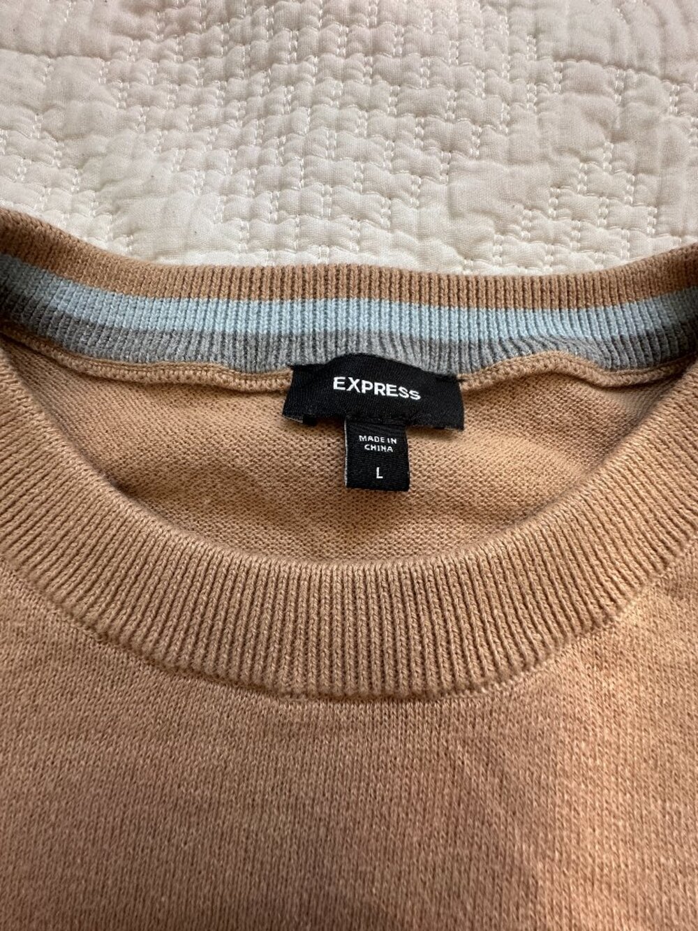 Express Men's Size L Tan Sweater